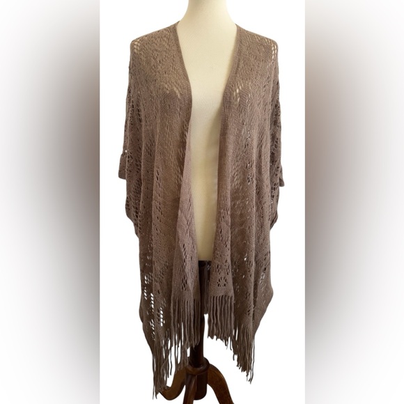 Do Everything in Love Tan BOHO Western Brown Fringe Kimono Cardigan One Size - Picture 2 of 10